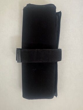 MAC Cosmetics Black Roll-Up Brush Holder